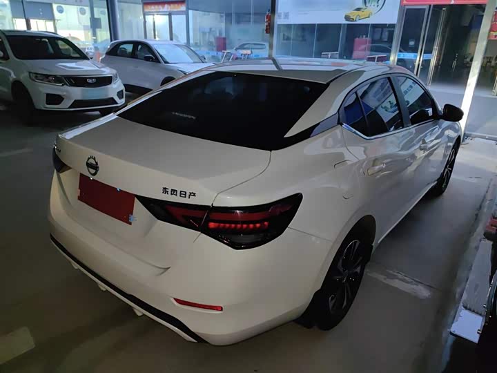 Фото 7 - Nissan Sylphy