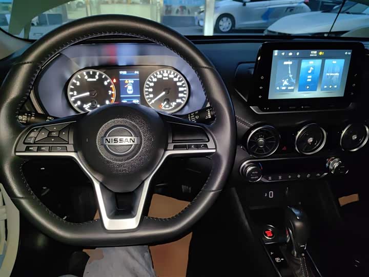 Фото 9 - Nissan Sylphy