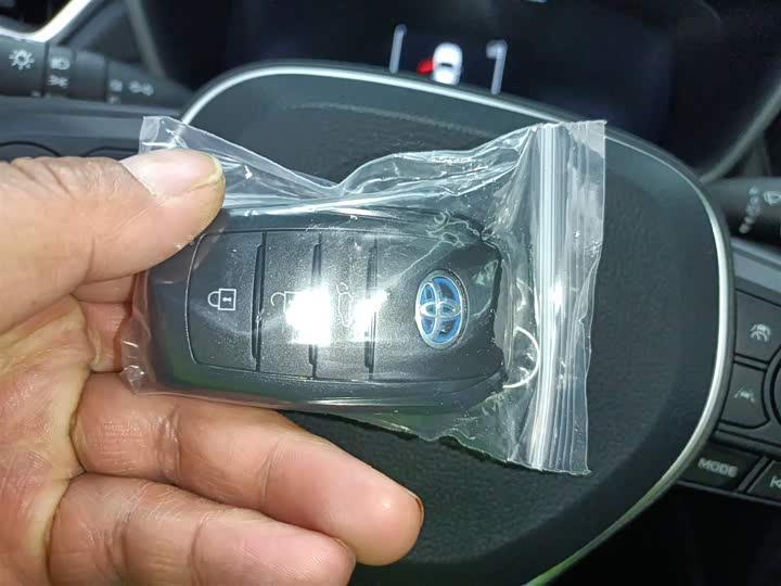 Фото 9 - Toyota Frontlander