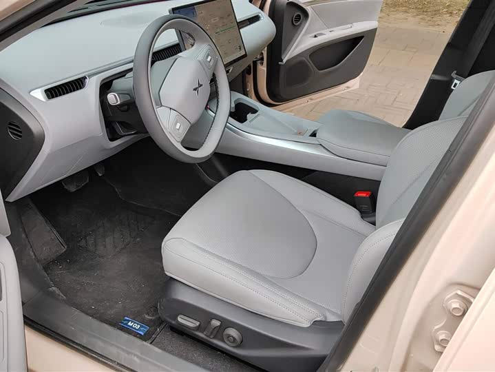 Фото 9 - XPeng Mona M03