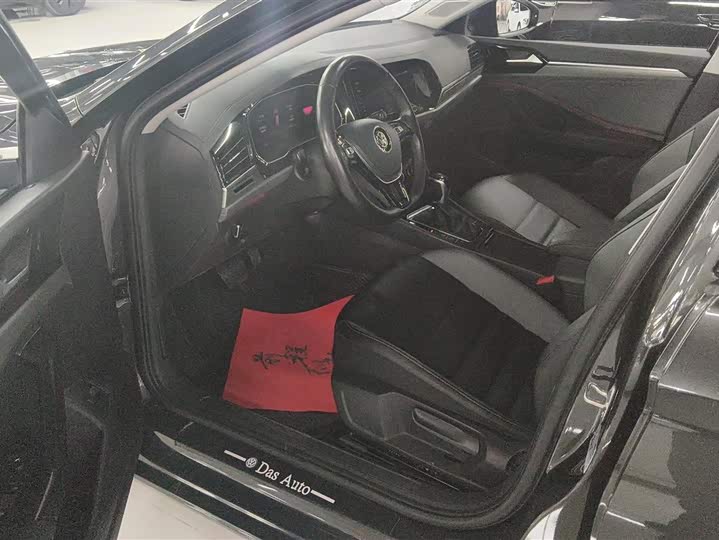 Фото 9 - Volkswagen Sagitar L