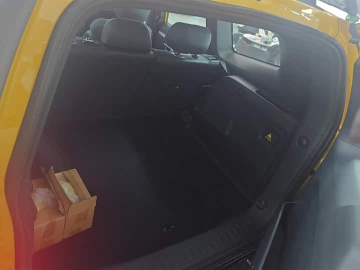 Фото 4 - Changan Deepal G318