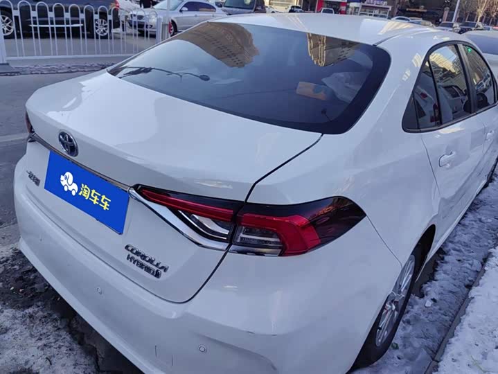 Фото 3 - Toyota Corolla