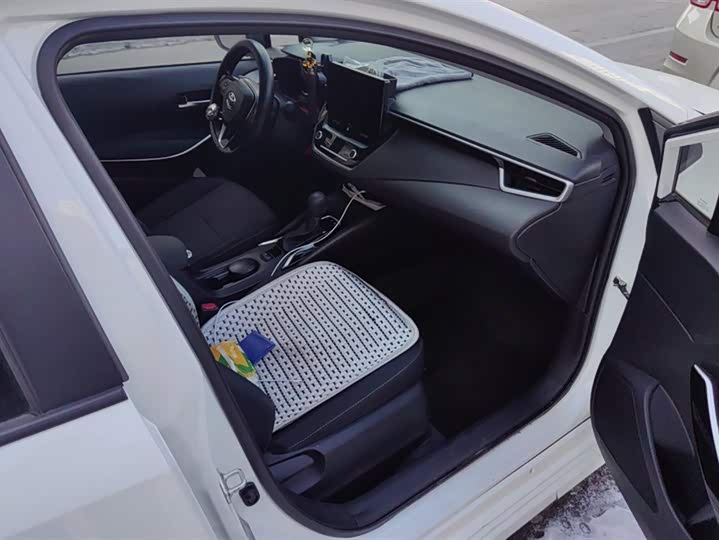 Фото 8 - Toyota Corolla