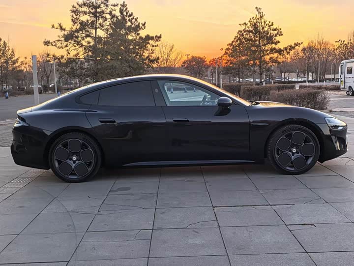 Фото 6 - Xiaomi SU7