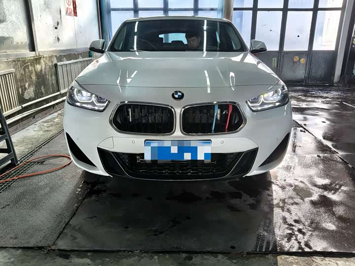 Фото 1 - BMW X2