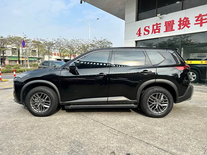 Фото 7 - Nissan X-Trail