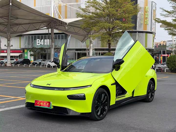 Фото 1 - XPeng P7