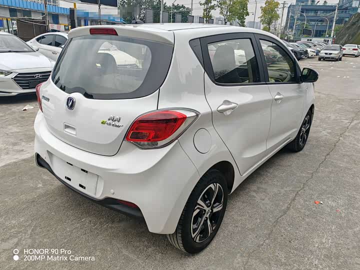 Фото 3 - Changan BenBen E-Star