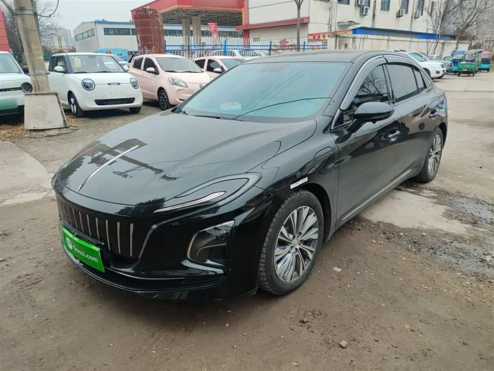 Фото 2 - Hongqi E-QM5