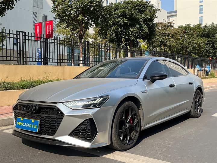 Фото 1 - Audi A7L