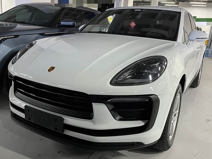 Фото 1 - Porsche Macan