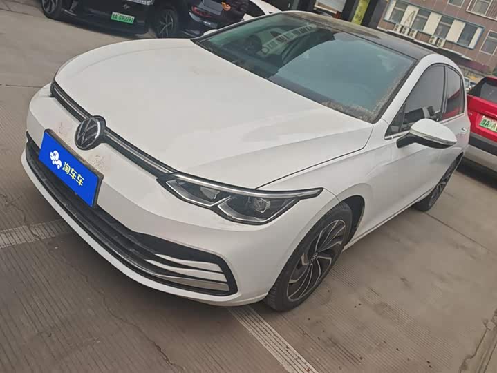 Фото 1 - Volkswagen Golf