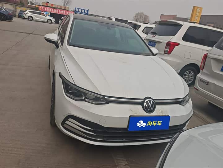 Фото 2 - Volkswagen Golf