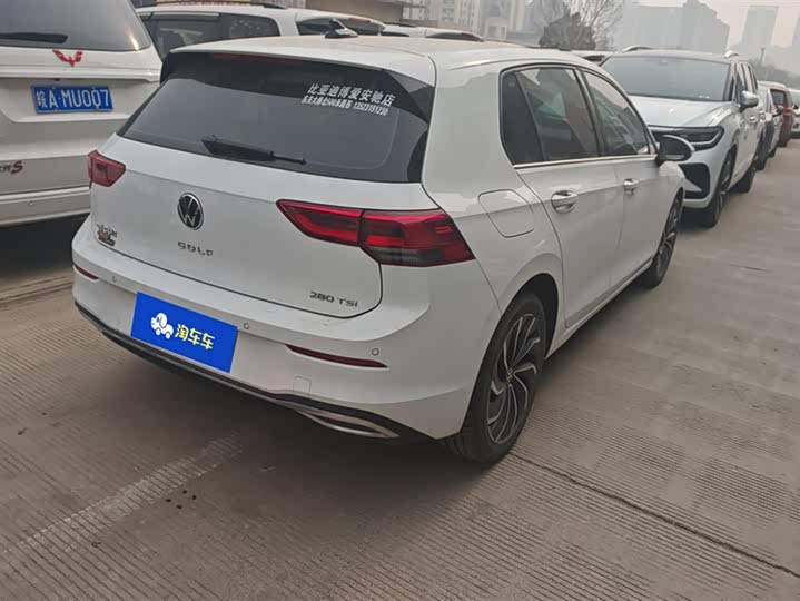 Фото 3 - Volkswagen Golf