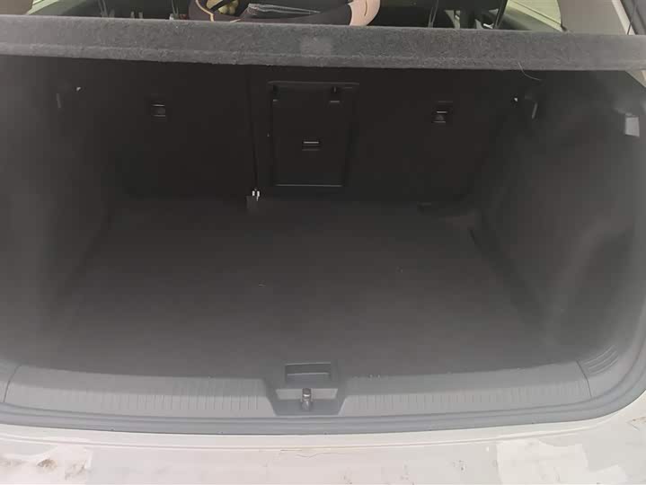 Фото 4 - Volkswagen Golf