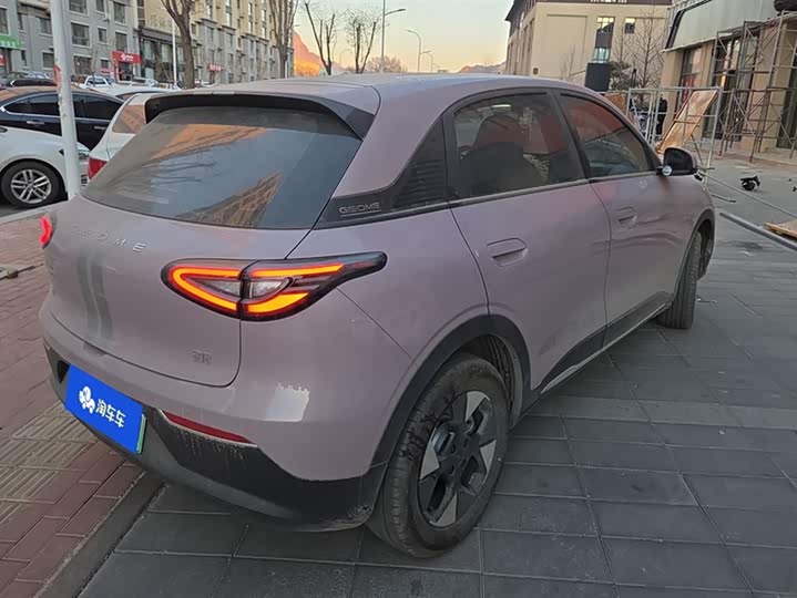 Фото 3 - Geely Galaxy Geome