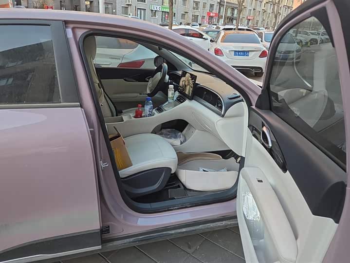 Фото 8 - Geely Galaxy Geome