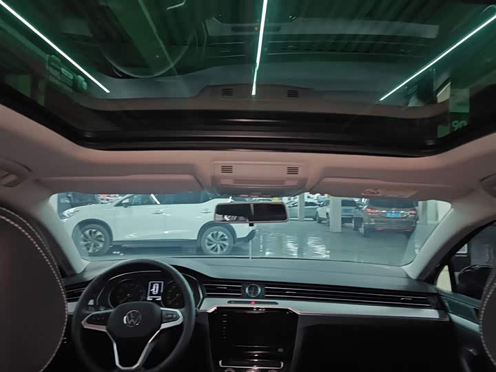 Фото 8 - Volkswagen Magotan