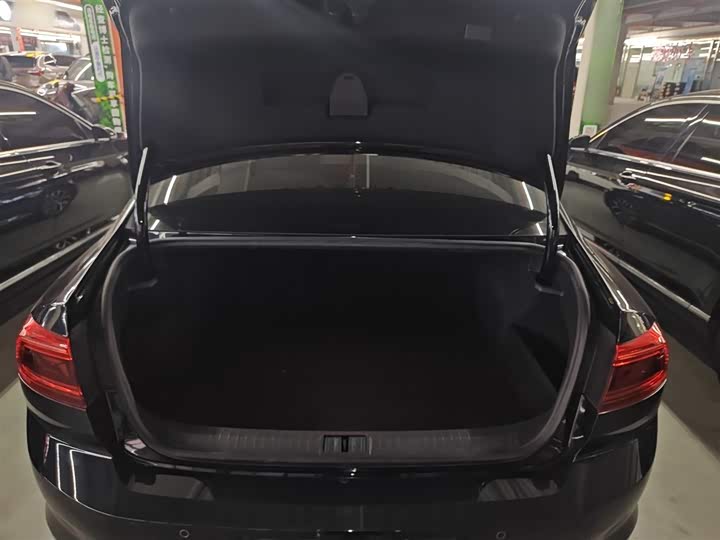 Фото 9 - Volkswagen Magotan