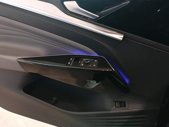 Фото 7 - Volkswagen ID.4 Crozz