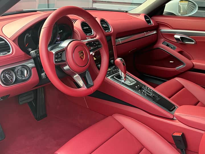 Фото 2 - Porsche 718