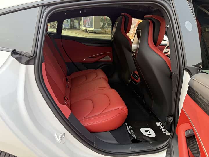 Фото 6 - Xiaomi SU7