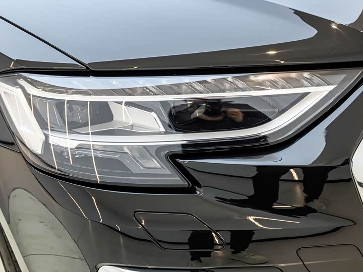 Фото 6 - Audi A8