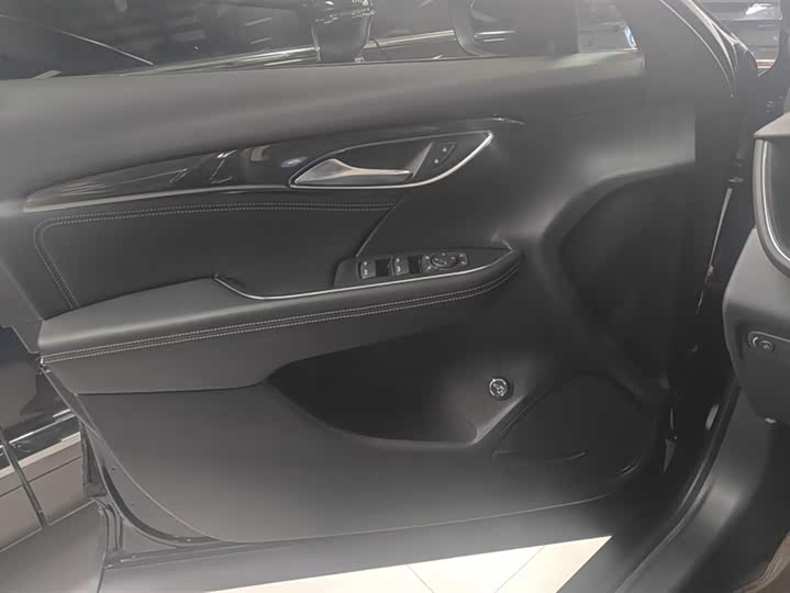 Фото 7 - Buick Envision Plus