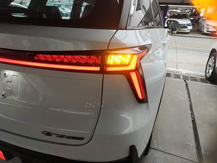 Фото 8 - Changan CS75 Plus