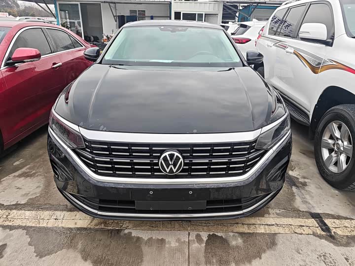 Фото 2 - Volkswagen Passat