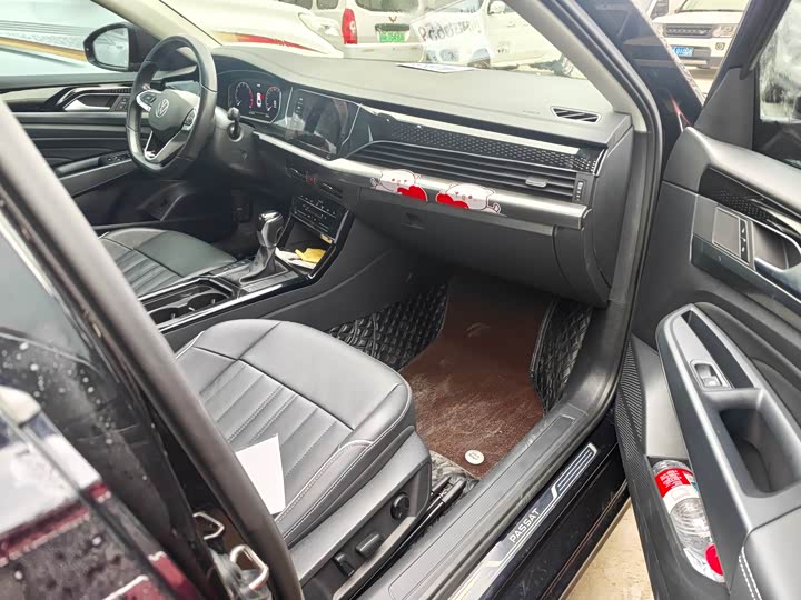 Фото 7 - Volkswagen Passat