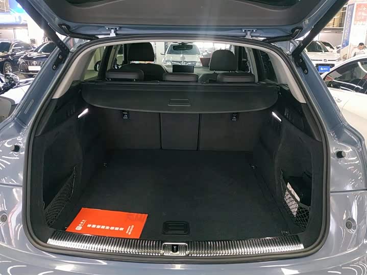 Фото 4 - Audi Q5L