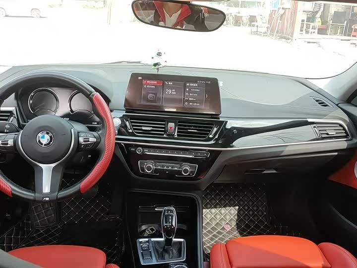 Фото 3 - BMW 1 Series