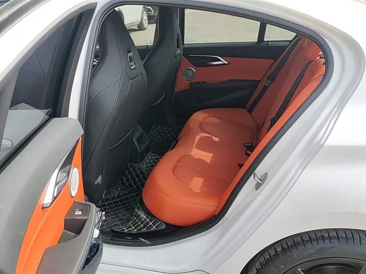 Фото 6 - BMW 1 Series