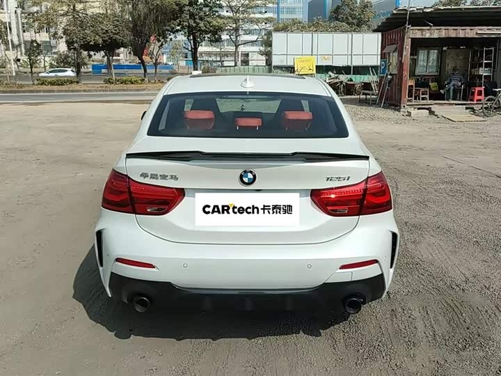 Фото 9 - BMW 1 Series