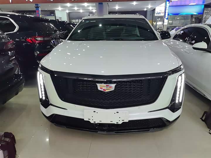 Фото 3 - Cadillac XT5