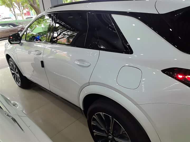 Фото 5 - Cadillac XT5