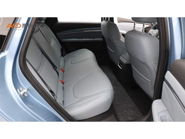 Фото 8 - XPeng Mona M03