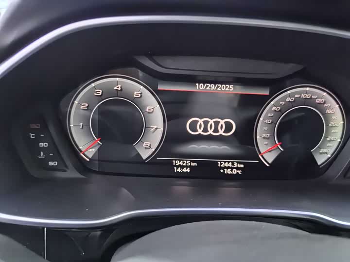 Фото 9 - Audi Q3