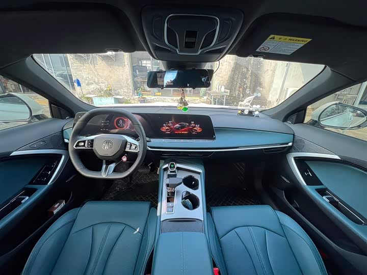 Фото 7 - MG Motor 7