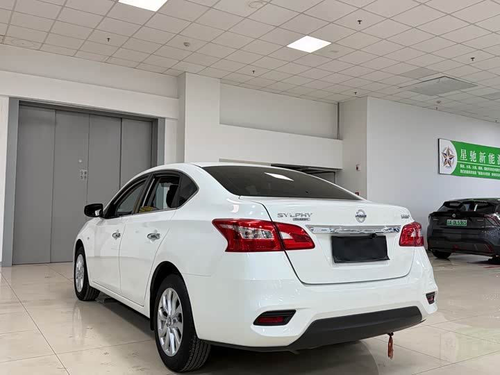 Фото 6 - Nissan Sylphy