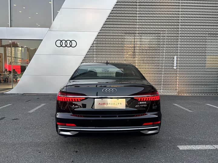 Фото 5 - Audi A6L