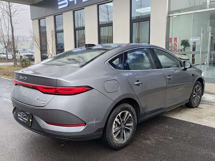 Фото 9 - BYD Qin Plus