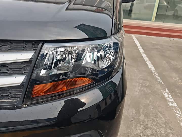 Фото 5 - JAC Refine M3