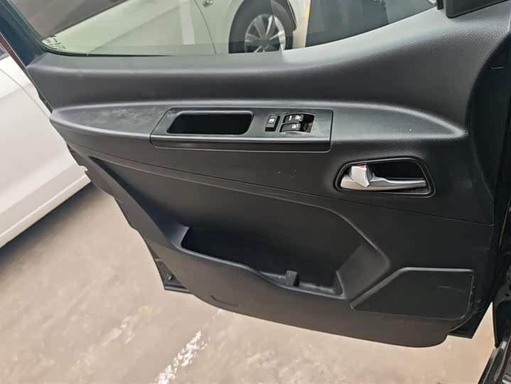 Фото 7 - JAC Refine M3