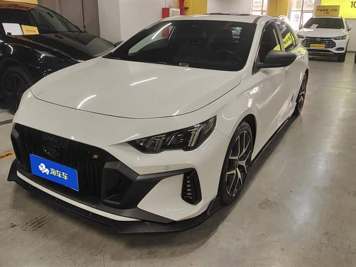 Фото 1 - GAC Trumpchi Empow R