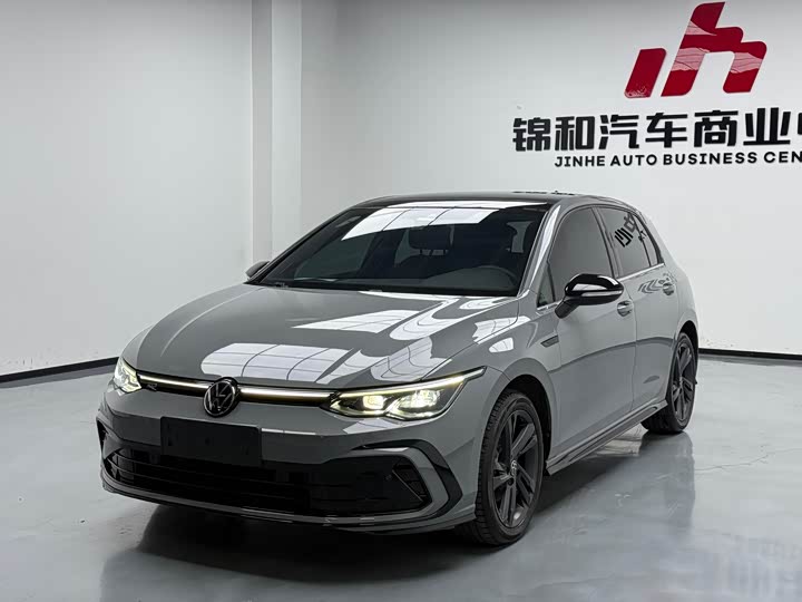 Фото 1 - Volkswagen Golf