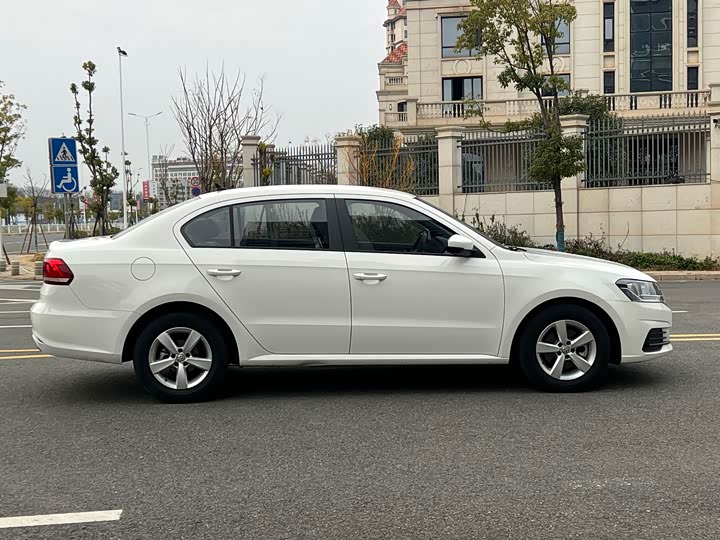 Фото 8 - Volkswagen Lavida