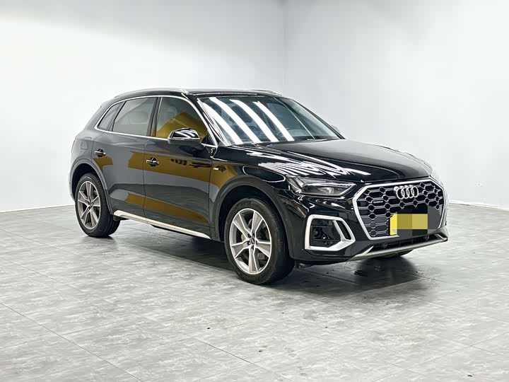 Фото 3 - Audi Q5L